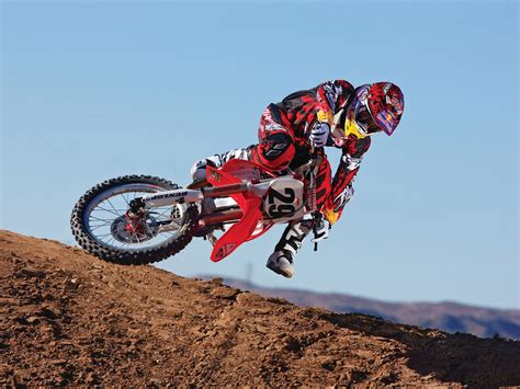 Read all of the latest motorcycle news and motorbike news on leading motorcycle website mbike.com! 2010 Red Bull Racing Andrew Short motorcycle wallpaper