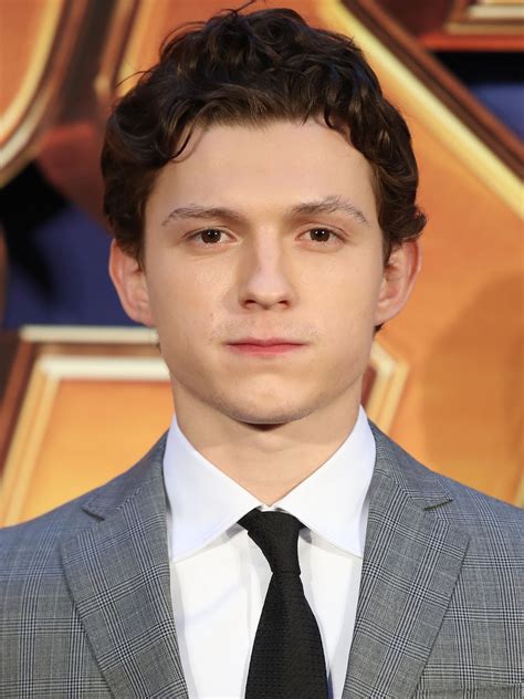 We aim to bring you all the latest news and images relating to tom's career, our. Tom Holland - AdoroCinema