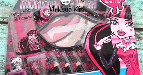 Makeup Fun With The Monster High Draculaura Be A Monster Make Up Set