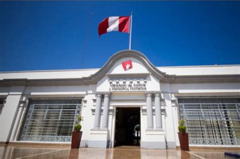 Minjusdh y Junta de Decanos de los Colegios de Abogados del Perú