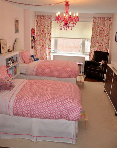 87 Girls Pink Bedroom