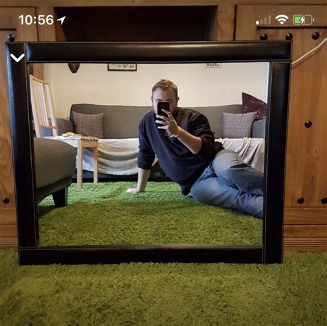 19 Pictures Of People Trying To Sell Mirrors The Poke