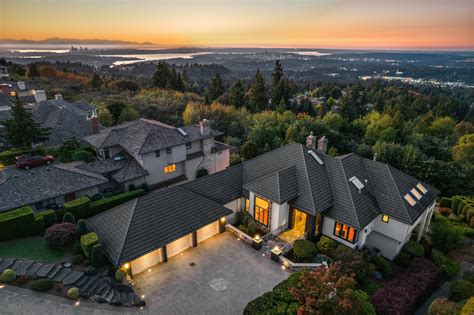 House for sale in Bellevue: 15651 SE 54th Street, Bellevue, WA 98006