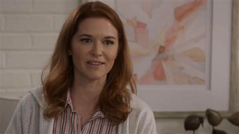 Grey S Anatomy Vet Sarah Drew On How Moving New Hallmark Movie Received Help From The Blind