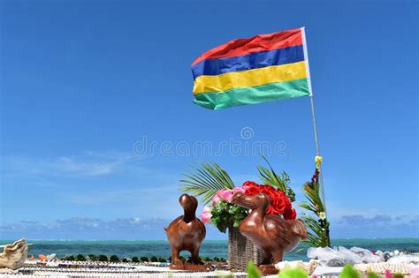 Afbeelding Van Een Houten Standbeeld Dat Het Symbool Van Mauritius En