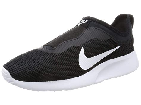 Nike Womens Tanjun Slip On Running Shoe Blackwhite 85 Bm Us