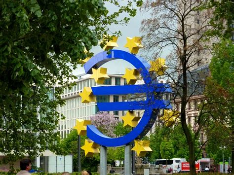 Berufe bei banken gelten als relativ sicher und gut bezahlt. ᐅ Berufe bei der Bank: Deine Möglichkeiten im Überblick
