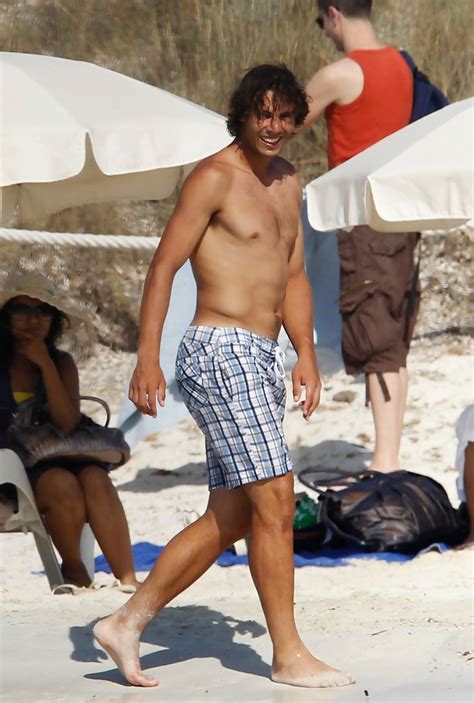 Rafael Nadal - Rafael Nadal Photos - Rafael nadal on the Beach - Zimbio