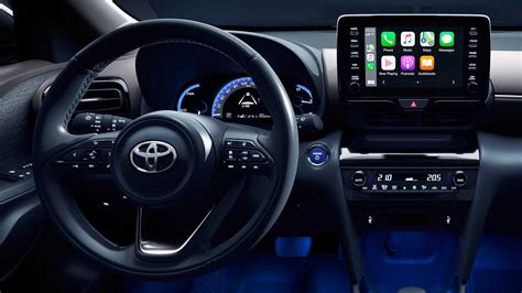 Toyota bringt den yaris tatsächlich als suv mit namenszusatz cross. 2021 Toyota Yaris Cross Debuts With Hybrid Power and All ...