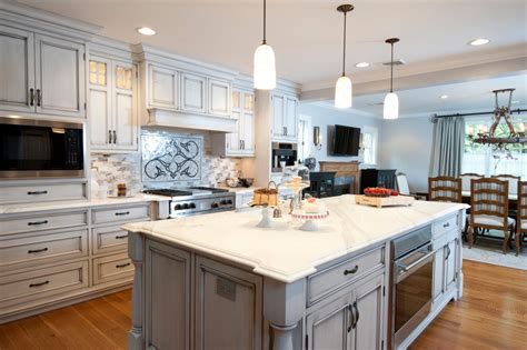 Homeowners who understand the beauty of cabinets have adopted there are distinguished firms that specialize in making and servicing people with kitchen cabinetry. Allwood WA - Leading the way in Custom Cabinets