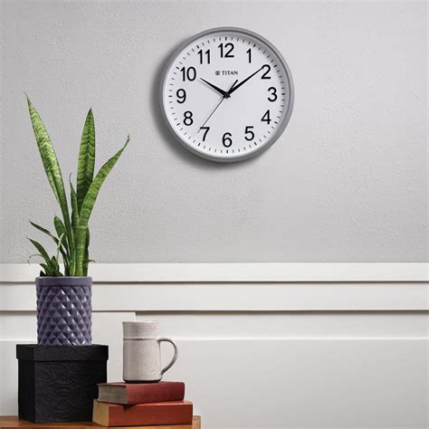 Contemporary White Wall Clock With Silent Sweep Technology 30 Cm X 30