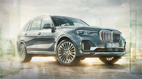 This review of the new bmw x7 contains photos, videos and expert opinion to help you choose the right car. BMW X7 Offers