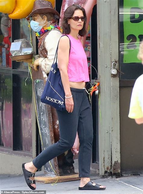 Katie Holmes Wows As She Flashes Her Abs In Bright Pink Top