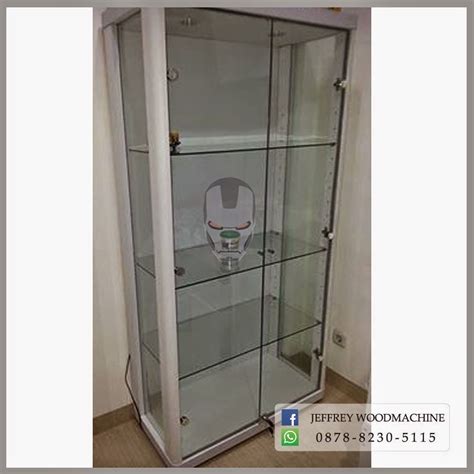 Lemari kaca juga memberikan nilai estetika yang lebih untuk rumah anda. JEFFREY WOODMACHINE - Specialist custom rak pajangan ...