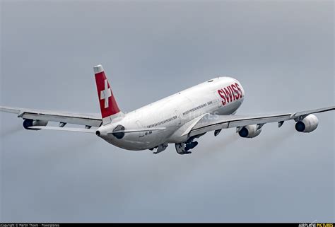 Hb Jma Swiss Airbus A340 300 At Zurich Photo Id 1264834 Airplane
