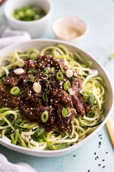 Meanwhile, heat another large skillet over medium heat and add the remaining 2 teaspoons of sesame oil. Easy Korean Beef Zucchini Noodles with Chili Garlic Sesame ...