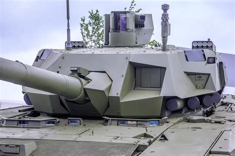 Bis dahin muss der leopard in einer neuen version durchhalten. T14 Armata | Military vehicles, Armored fighting vehicle ...