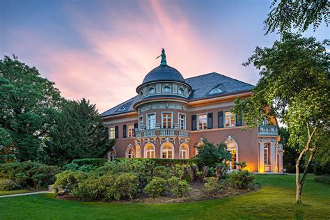 Historic Berlin Mansion With View Of ‘bridge Of Spies Asks €23 Million