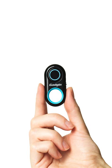 Gadgin Premium Selfie Remote Control Camera Shutter – Amazing Wireless