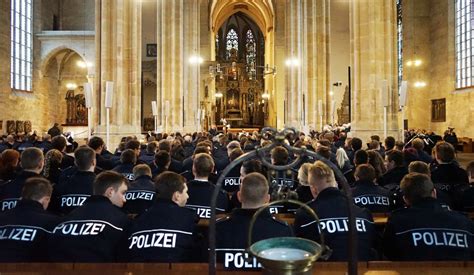 Ekmd Pressestelle Thüringen Ökumenischer Landespolizeigottesdienst Thüringen In Kleiner Form