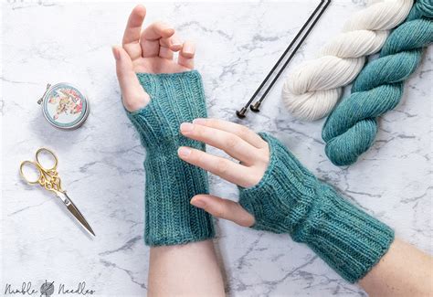 How To Knit Fingerless Gloves For Beginners Easy Tutorial Video