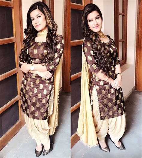 Instagram Post By Kaur B Dec At Am Utc Punjabi Outfits Punjabi Fashion