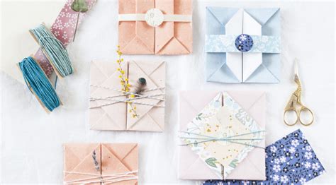 Making an origami envelope | Cristina Colli