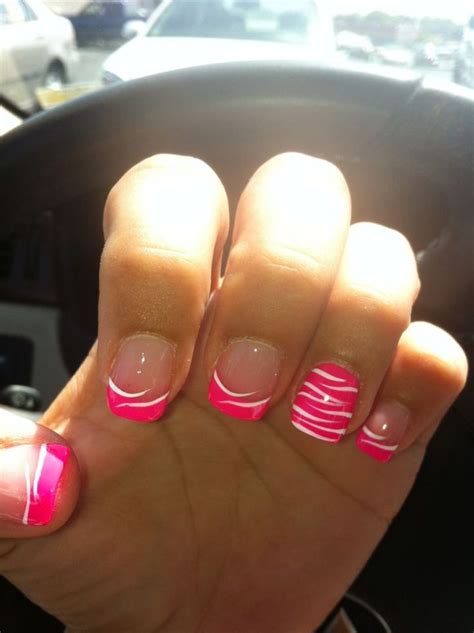 Easy Summer Nail Art for Short Nails | Phyle Style
