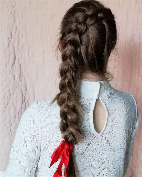 This style is good for very short hair, as you can decide to braid only a portion of your short hair if you do not have enough hair to put it all back in a braid. 35+ Long-Lasting Easy Braided Hairstyles to Do On Yourself #easybraidedhairstyles # ...