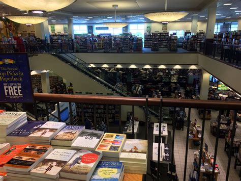 Monday Outing: A Sight for Sore Eyes!