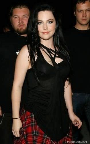 Amy Lee Female Rock Stars Lzzy Hale Amy Lee Evanescence Women Of