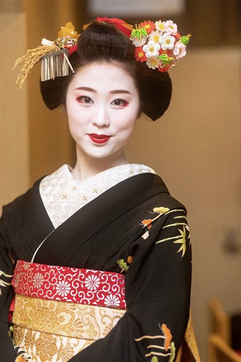Geisha Japan Japanese Geisha Japanese Characters Japanese Culture