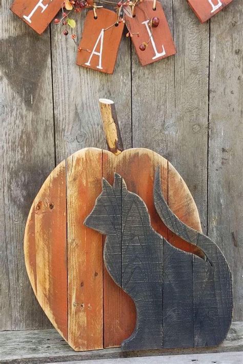 Large Rustic And Distressed Halloween Pallet Wood Pumpkin And Black Cat