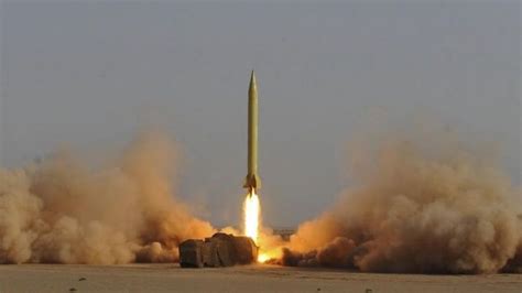 مشخصات و جزئیاتی از موشک قدرتمند ایرانی تصاویر