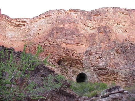 400 Year Old Underground Complex Found In The Grand Canyon