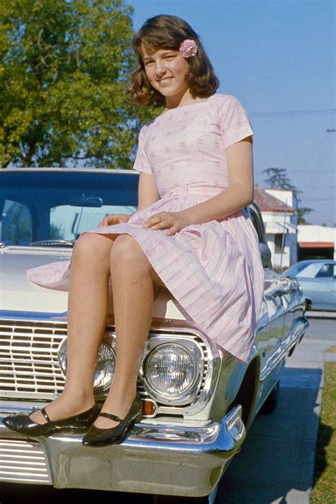 36 Cool Snaps Of Teenage Girls In Dresses From The 1960s Usstories