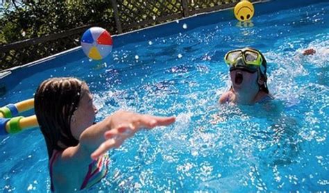 What Are The Best Swimming Pool Games For Girls Includes Instructions And Videos Cool