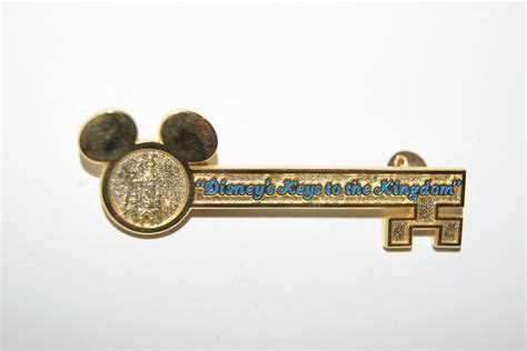 Disneys Keys To The Kingdom Tour Pin Hilary Flickr