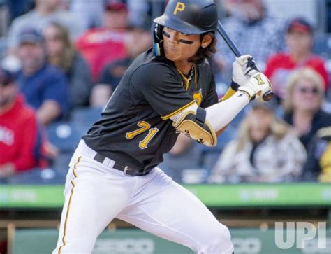 Photo Pittsburgh Pirates Ji Hwan Bae At Bat In Pittsburgh