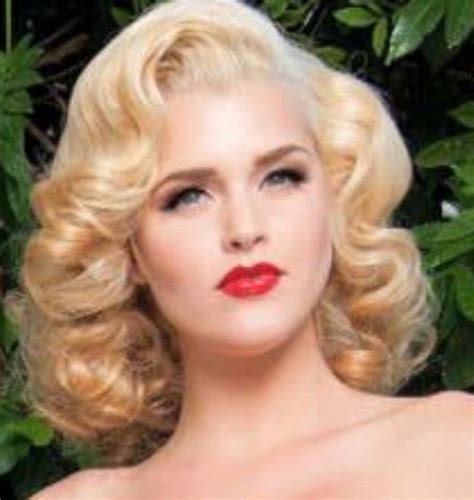 Blonde Vintage Hairstyle Womens Hairstyles Long Hair Styles Retro Hairstyles