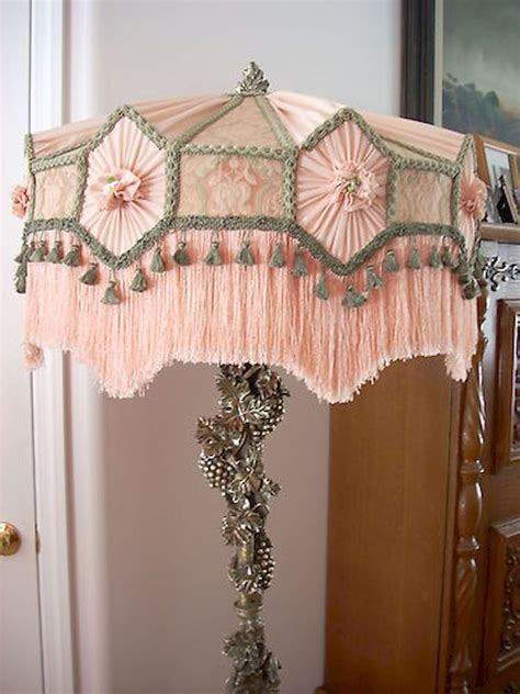 44 Vintage Victorian Lamp Shades Ideas For Bedroom 33 Victorian