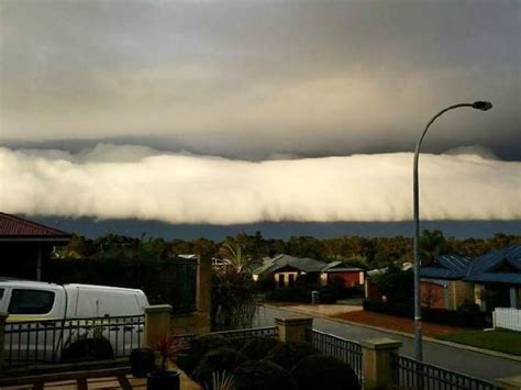 Stunning Storm Pics As Winter Rains Hit Perth Storm Pictures Pics Rains