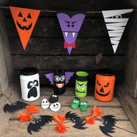 10 Tips For Halloween Crafts For Children And Adults