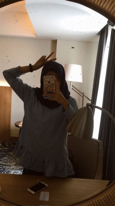 iphone mirror selfie hijabi girl girl hijab ootd hijab hijab outfit