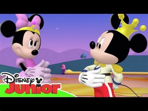 En este episodio, goofy abre un camión de comida y mickey y minnie le ayudan a repartir la comida. La Casa de Mickey Mouse: Momentos Especiales - Minnie ...