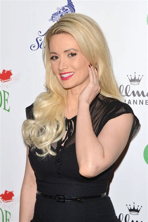 Holly madison (born holly cullen; Holly Madison - 2015 Hollywood Christmas Parade in ...