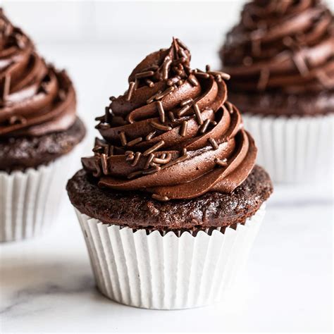 How To Make Best Chocolate Cupcakes