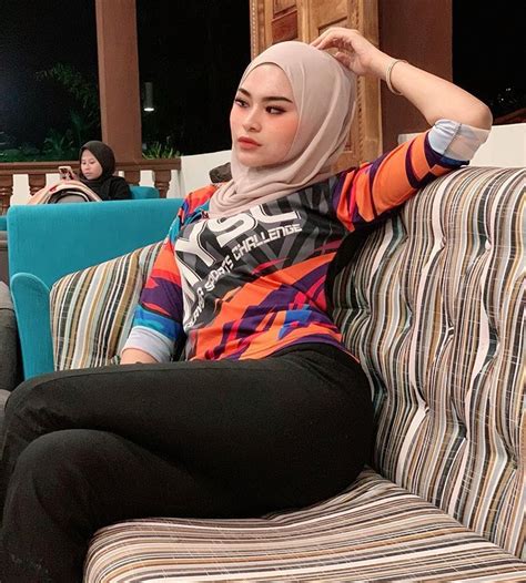 New Acc 99k Disable On Instagram “baju From Ombakexclusive” Mode Wanita Gaya Hijab Gadis