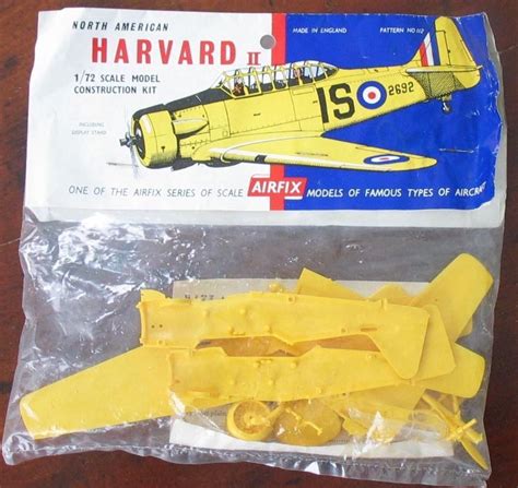 Harvard Ii Airfix Vintage En Bolsa Airfix Kits Plastic Model Kits
