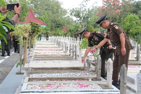 Dandim Hadiri Upacara Ziarah Rombongan Dalam Rangka Hut Tni Ke